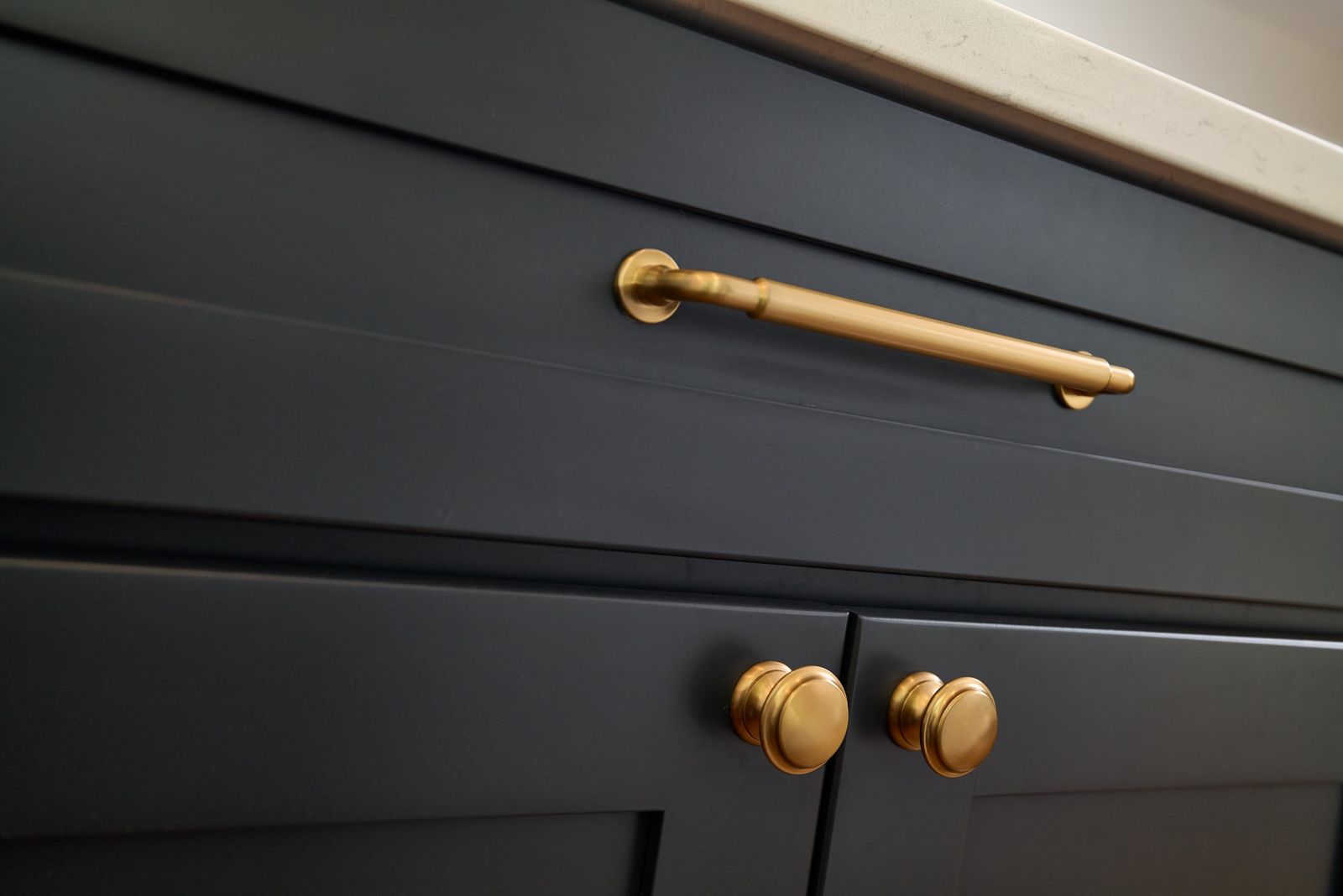 contemporary kitchen cabinet handles