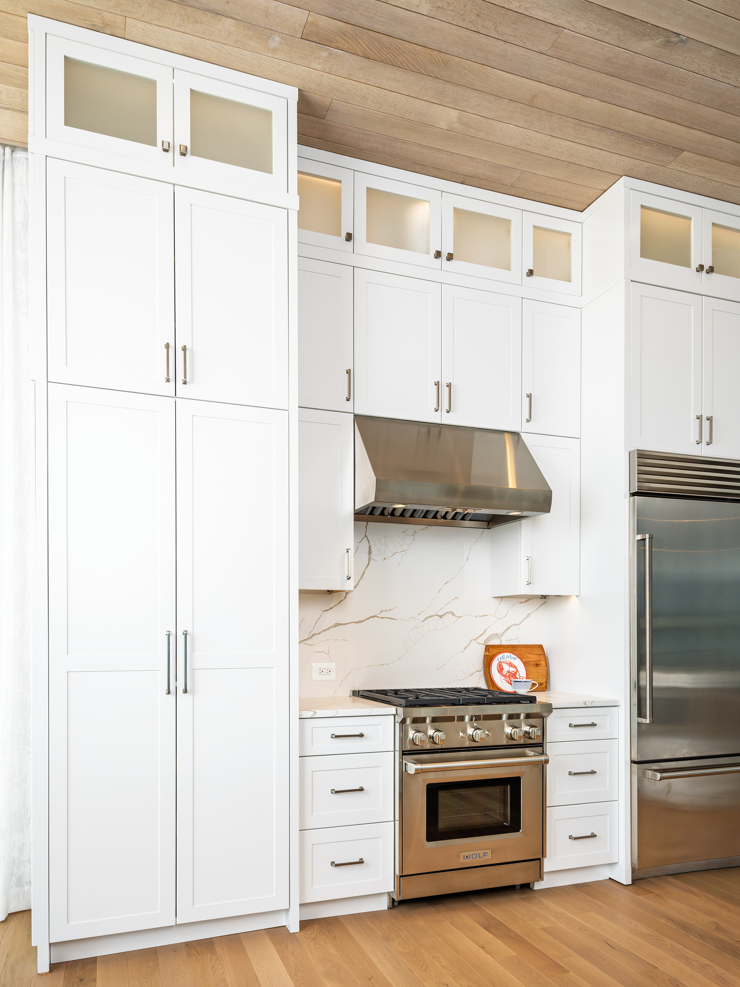 Crystal Current & Encore Series frameless cabinetry