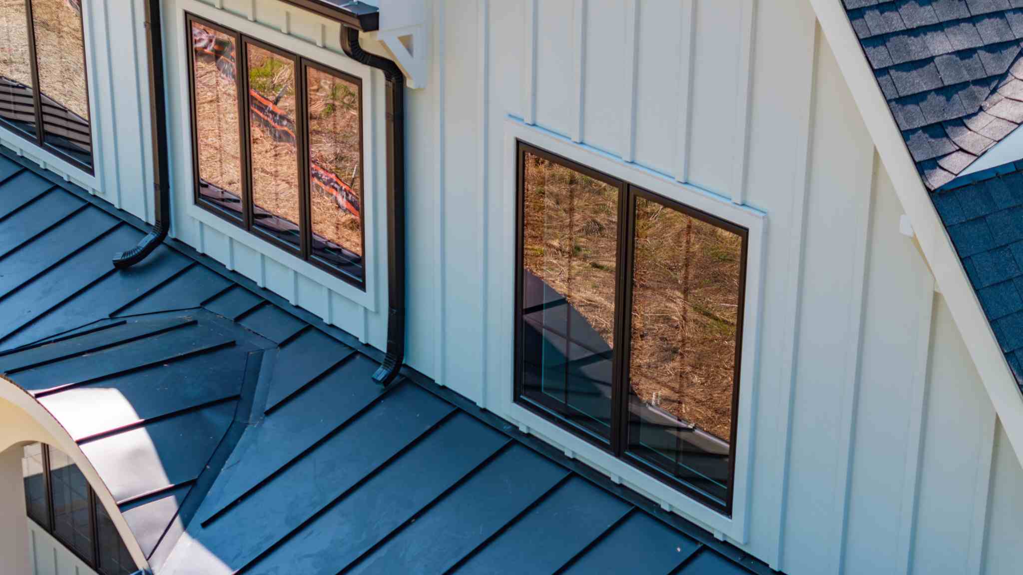 Marvin Ulitmate Windows on Gorgeous White House