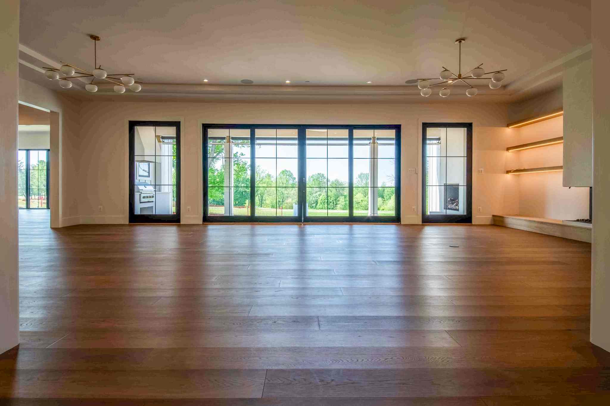 Marvin Ulitmate Windows on Gorgeous White House