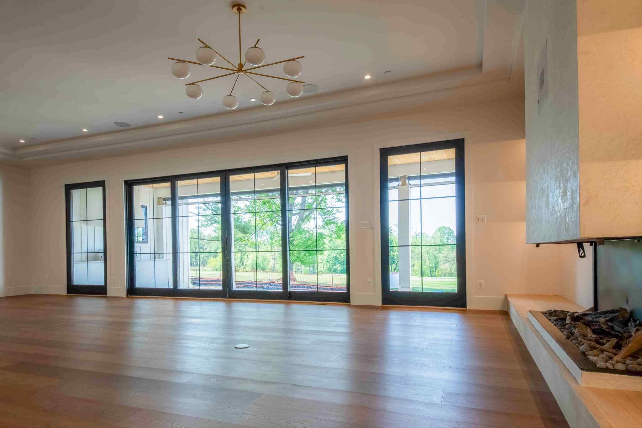 Marvin Ulitmate Windows on Gorgeous White House