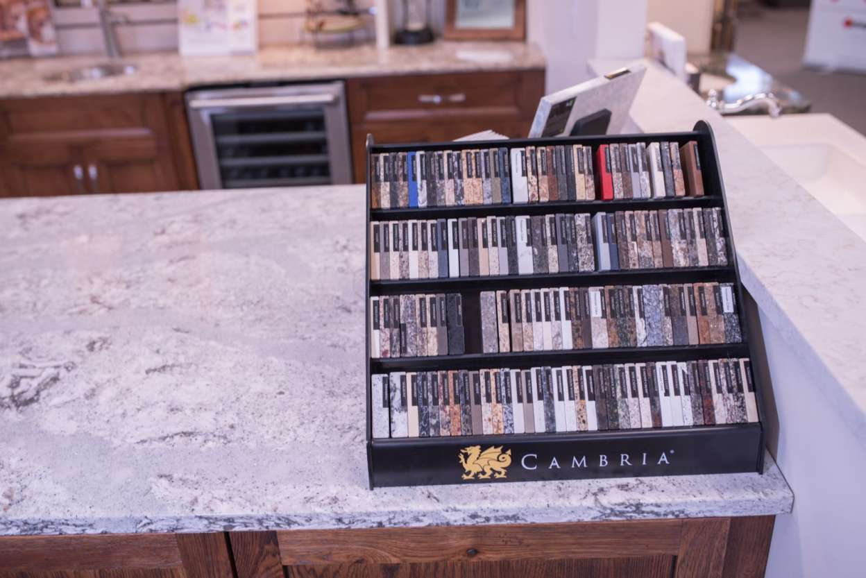 Cambria countertop tower display&nbsp;featuring a wide variety of quartz color samples